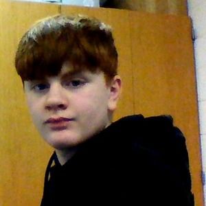 Meet your Posher, Christopher